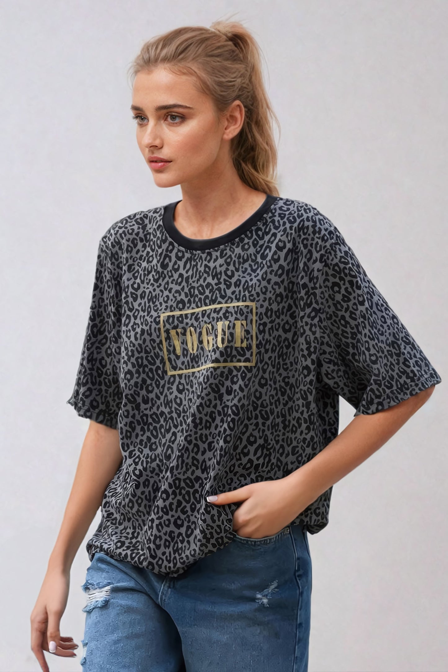 Leopard Print Graphic T-Shirt - Gray