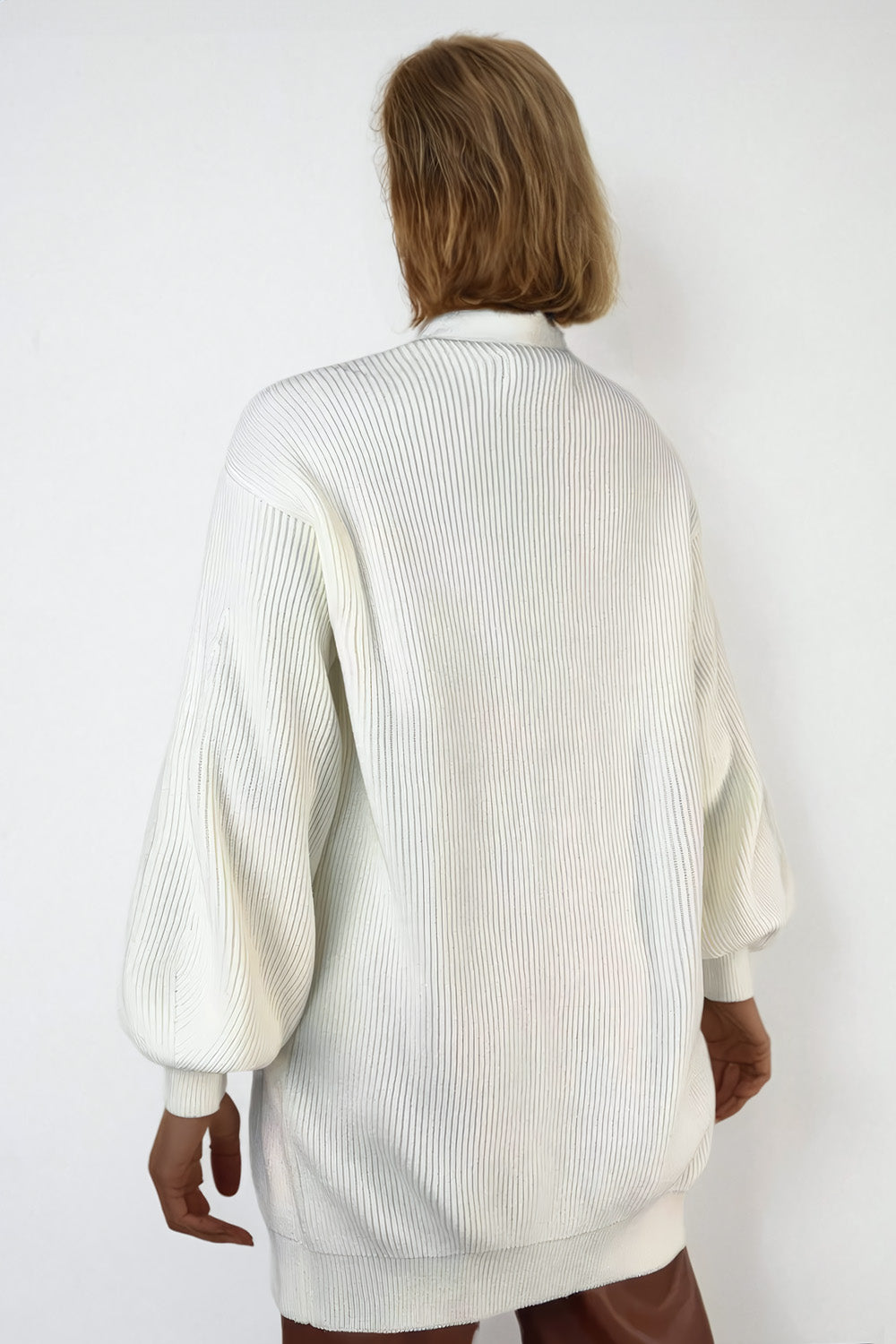 Oversized Ribbed Knit Cardigan with V-Neckline - White